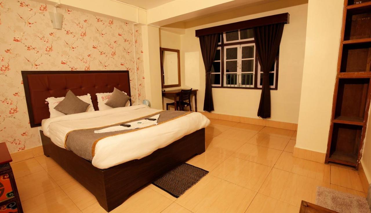 Hotel The Griffon'S Nest Gangtok Esterno foto