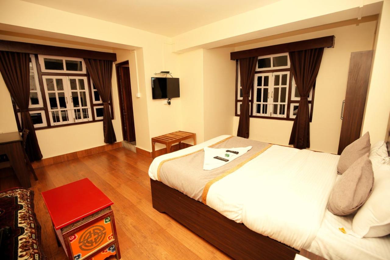 Hotel The Griffon'S Nest Gangtok Esterno foto